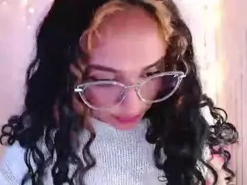 Chaturbate Best live sex cam show of bluee_v