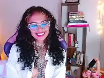 Chaturbate Free Live Porn of bluee_v