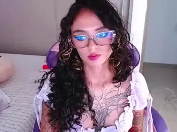 Chaturbate Free Porn Cam of bluee_v