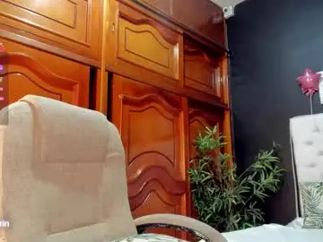 Chaturbate Watch Live Sex Cams of ebony_katterin