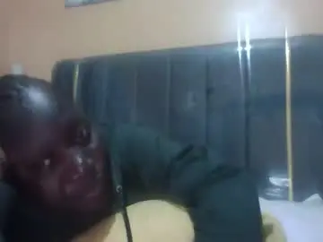 Chaturbate Live Sex Cam of ladyblossoms19