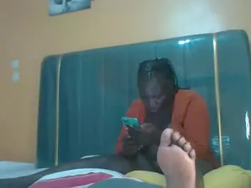 Chaturbate Live Sex Cam of ladyblossoms19