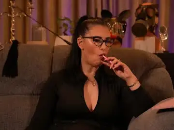 Chaturbate Live Porn of mistresskellykent