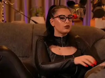 Chaturbate Live Porn of mistresskellykent