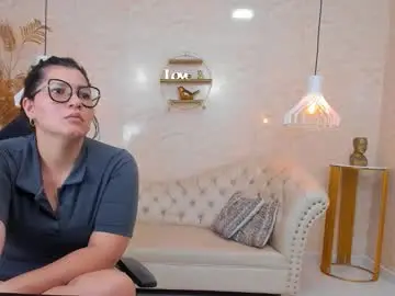 Chaturbate Adult Video Chat of mia_curvyy