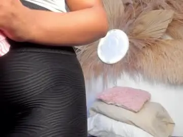 Chaturbate Watch Live Sex Cams of naomiiboobs