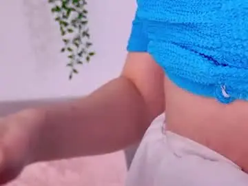 Chaturbate Live Sex Cam of nikkabush