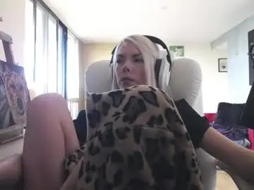 Chaturbate Adult Webcam of tinykylie