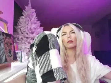 Chaturbate Adult Webcams of tinykylie