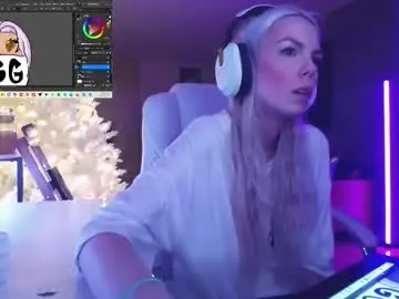 Chaturbate Free Porn Cam of tinykylie