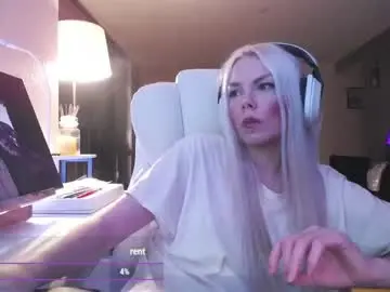 Chaturbate Watch Live Sex Cams of tinykylie