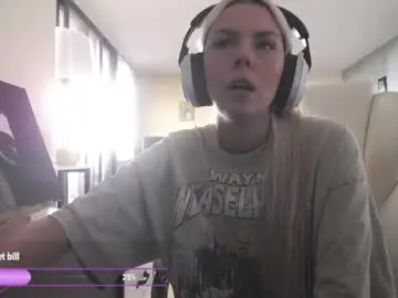 Chaturbate Sex Cam of tinykylie
