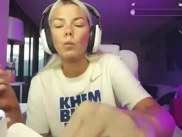 Chaturbate Best Webcam of tinykylie
