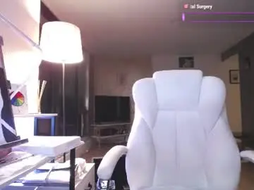 Chaturbate Live Sex Cam of tinykylie