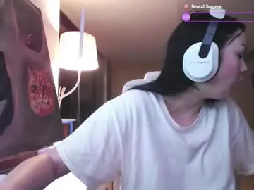 Chaturbate Watch Live Sex Cams of tinykylie