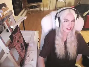 Chaturbate Adult Webcams of tinykylie
