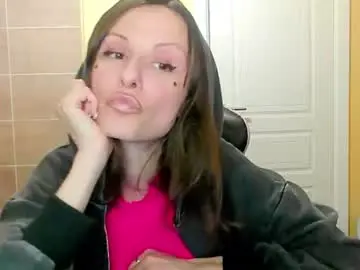 Chaturbate Live Sex of sexy_wise_kind