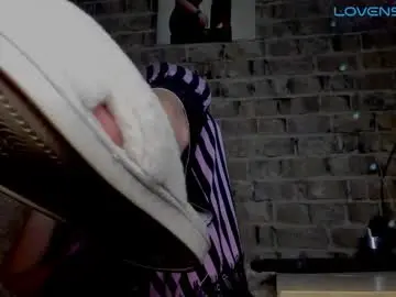 Chaturbate Live Sex of misspetitevenus