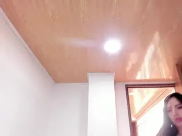 Chaturbate Watch Live Sex Cams of cristall_sweett0