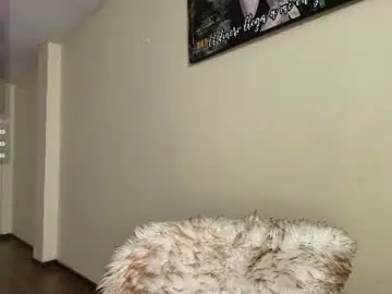 Chaturbate Free Porn Cam of vallery_evanss
