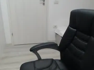 Chaturbate Free Porn Cam of blue_eyes96