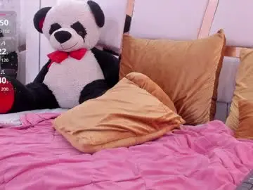 Chaturbate Sex Chat of antonella_moon7