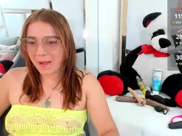 Chaturbate Live Sex Cam of antonella_moon7