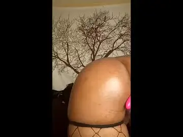 Chaturbate Free Porn Cam of beencee2