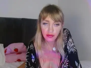 Chaturbate Sex Cam of helen_bb