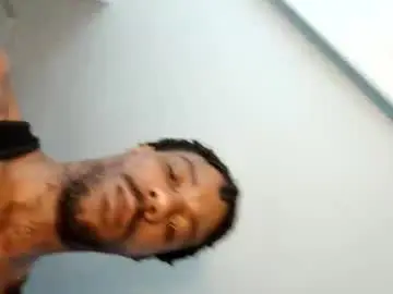 Chaturbate Live Sex Cam of kibrombariu45