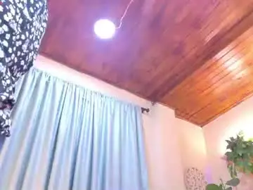Chaturbate Watch Live Sex Cams of chloerossee