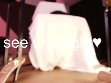 Chaturbate Watch Live Sex Cams of pia_mo