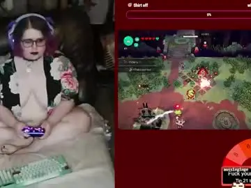 Chaturbate Live Sex Cam of xonerdykitty