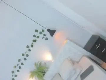 Chaturbate Free Porn Cam of bellota_flak