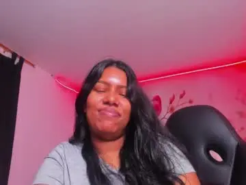 Chaturbate Live Sex Cam of thais_waldrof