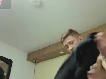 Chaturbate Sex Cam of cattaleya_and_alessandro