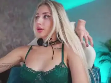 Chaturbate Watch Live Sex Cams of misstics_