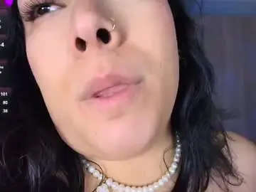 Chaturbate Free Porn Cam of leahtemptation