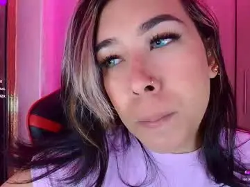 Chaturbate Adult Webcams of leahtemptation