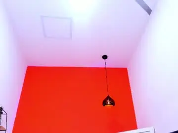 Chaturbate Watch Live Sex Cams of lia_antonella69