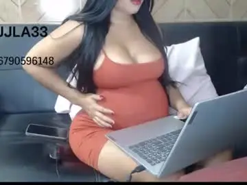 Chaturbate Live Sex Cam of heymixx7129