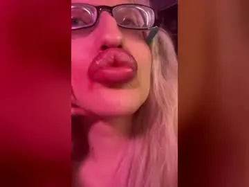 Chaturbate Live Porn of finadomgoaldigger