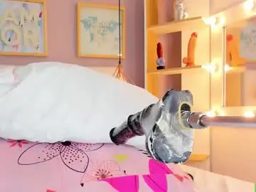 Chaturbate Adult Webcams of julyanna_