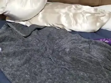 Chaturbate Nude Webcam of tinywithtiddies