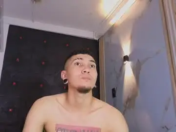 Chaturbate Adult Video Chat of logan_and_rachel