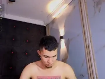 Chaturbate Sex Chat of logan_and_rachel