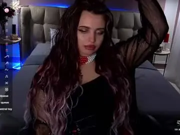 Chaturbate Live Sex Cam of maya_mils