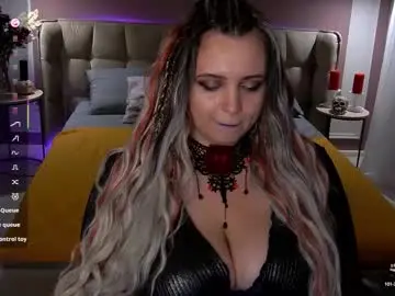 Chaturbate Nude Webcam of maya_mils