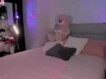 Chaturbate Live Sex Cam of miia_jhones16