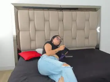 Chaturbate Best live sex cam show of enzo_issis